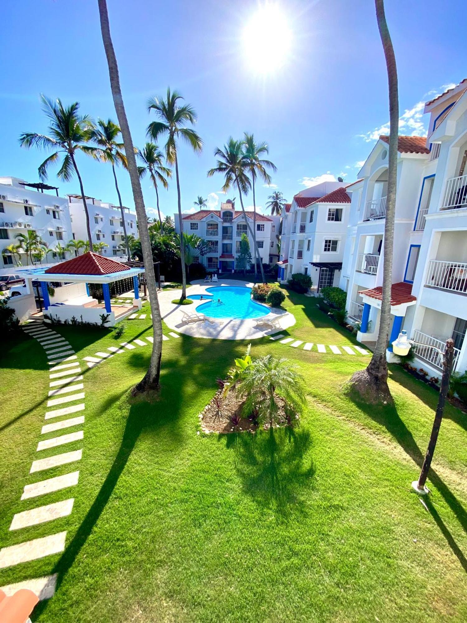 Madonna Pool Beach Los Corales 푼타 카나 외부 사진